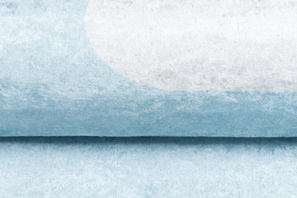 Vloerkleed Emma Kinderkamer Licht Blauw Wolken Antislip
