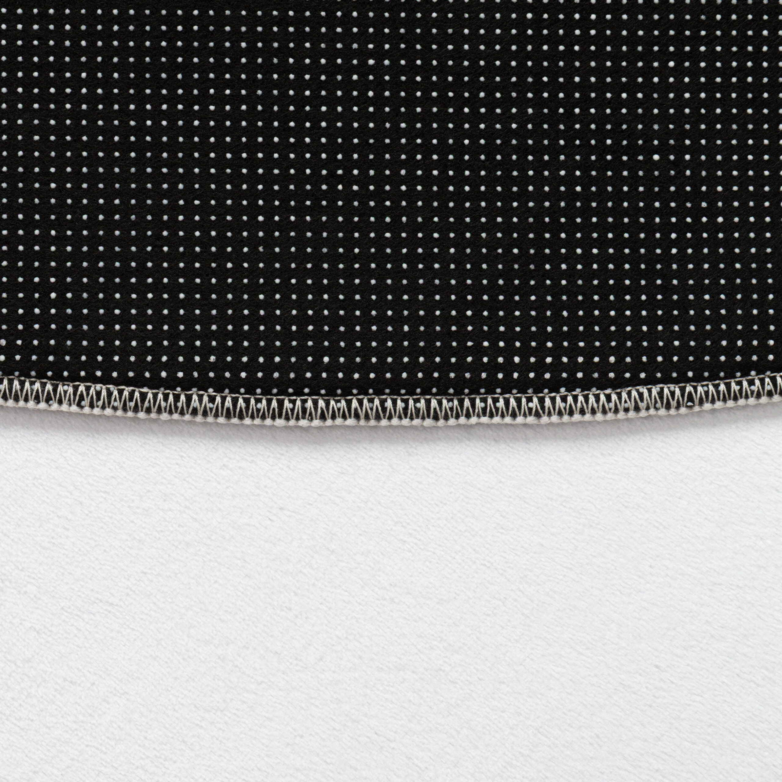 Vloerkleed Wisp Met Onregelmatige Vorm Wit Lijnen